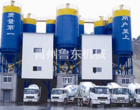 HZS180標(biāo)準(zhǔn)型混凝土攪拌樓